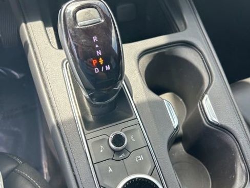 Certified 2025 Cadillac XT4 Premium Luxury FWD image 4