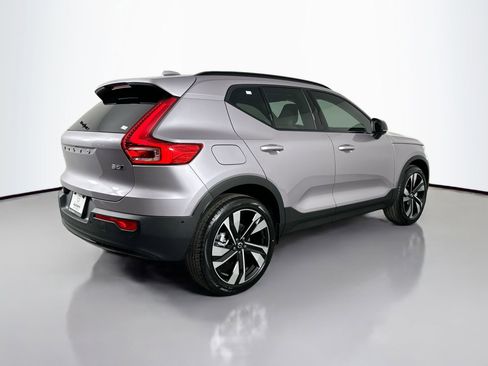 New 2026 Volvo XC40 B5 Ultra w/ Protection Package Premier image 5
