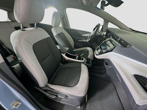 Used 2017 Chevrolet Bolt LT FWD image 29