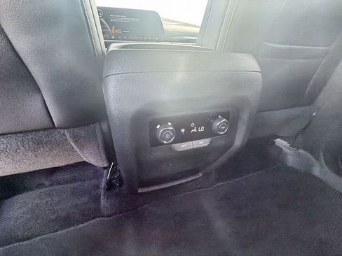 Used 2026 Chevrolet Traverse LT w/ Sun and Wheel Package image 20