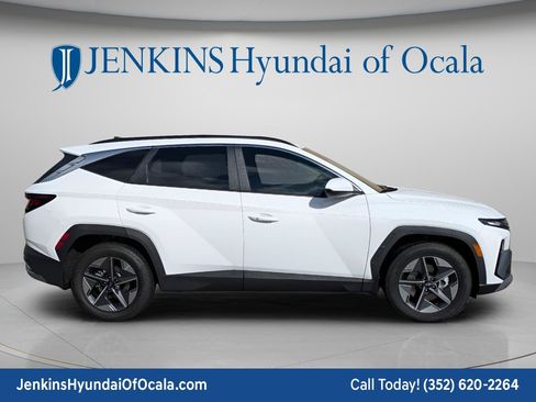 New 2026 Hyundai Tucson SEL FWD image 2