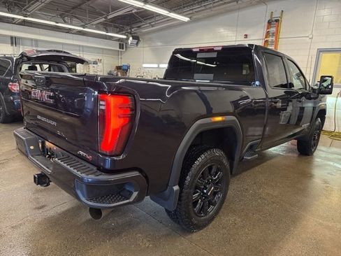 Used 2025 GMC Sierra 2500 AT4 w/ AT4 Preferred Package AWD/4WD image 6
