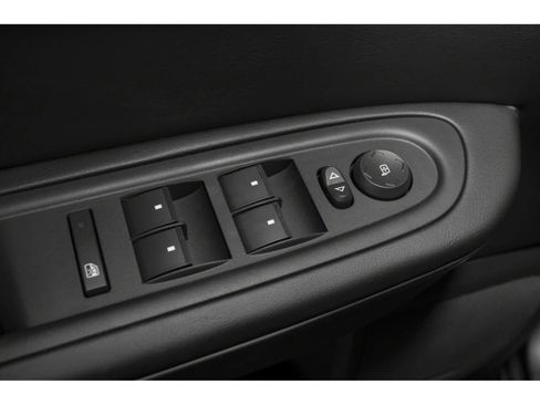 Used 2015 Chevrolet Traverse LS image 25