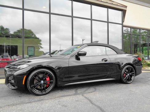 Used 2024 BMW 430i xDrive Convertible w/ M Sport Package AWD/4WD image 2
