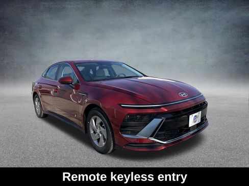 Used 2026 Hyundai Sonata SE FWD image 9