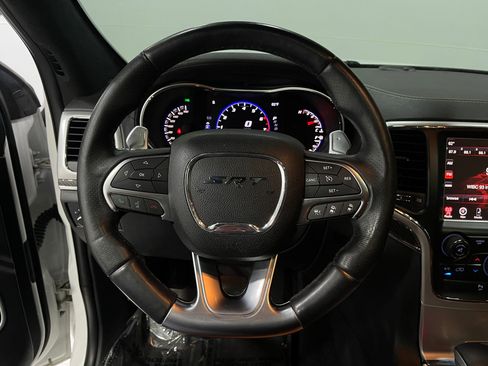 Used 2016 Jeep Grand Cherokee SRT image 22