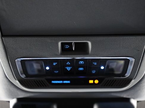 Used 2023 Ford F450 Limited w/ FX4 Off-Road Package image 29