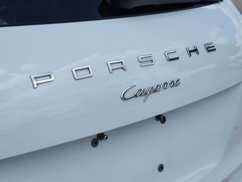 Used 2017 Porsche Cayenne Platinum Edition AWD/4WD image 12
