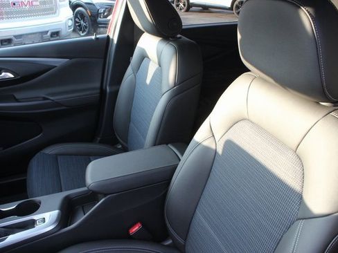 New 2026 Buick Envista Preferred w/ Convenience I Package image 2