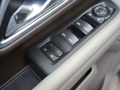 Used 2021 Chevrolet Tahoe Z71 w/ Luxury Package image 14