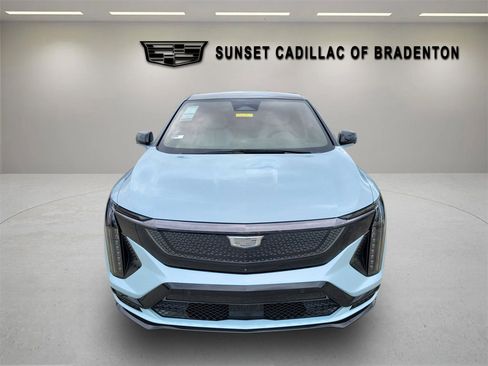 New 2026 Cadillac Optiq V AWD/4WD image 2