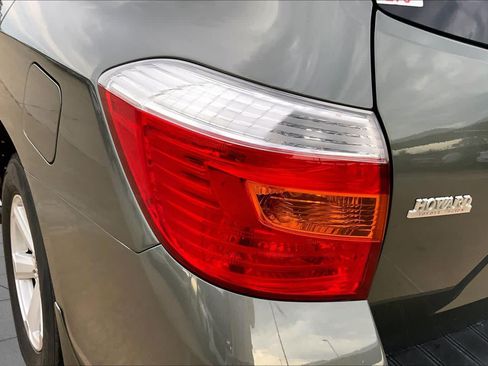 Used 2010 Toyota Highlander 2WD image 25