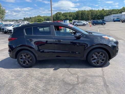 Used 2022 Kia Sportage Nightfall Edition image 13