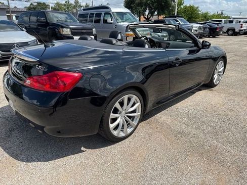 Used 2010 INFINITI G37 Convertible w/ Premium Pkg RWD image 4