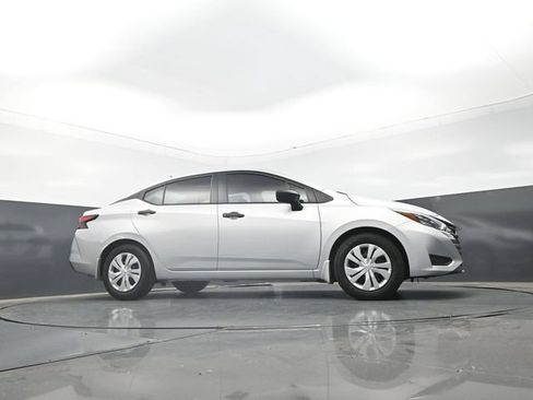 Used 2025 Nissan Versa S w/ Electronics Package FWD image 28