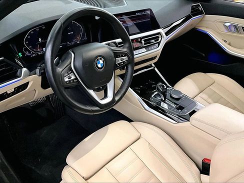 Used 2019 BMW 330i xDrive Sedan w/ Driving Assistance Package image 12