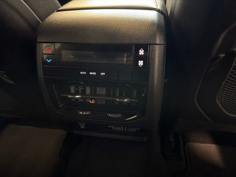 Used 2023 Jeep Grand Cherokee L Laredo AWD/4WD image 39