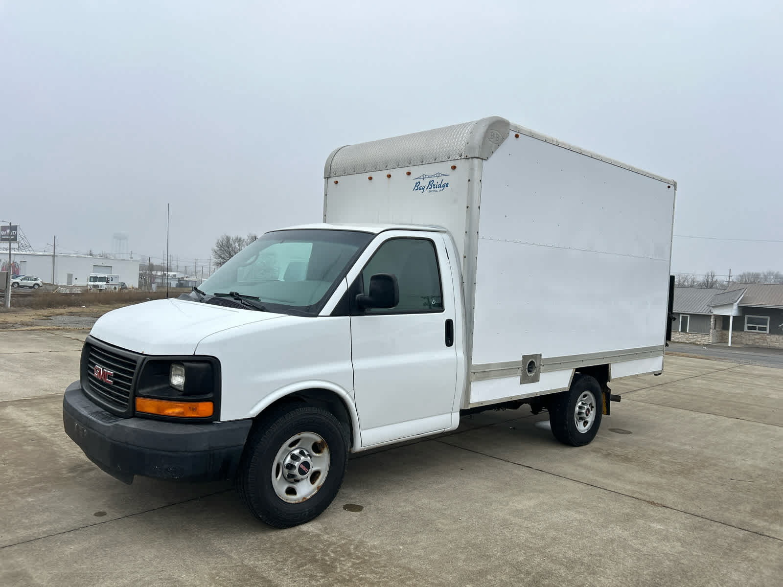 Used 2015 GMC Savana 3500 RWD image 3