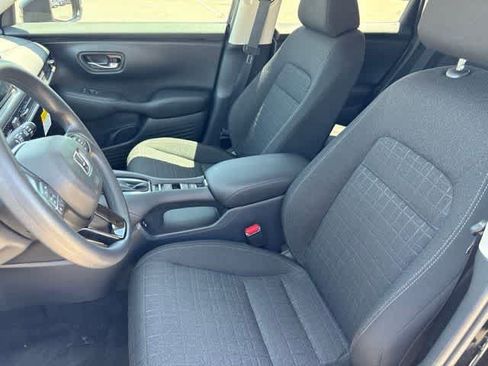 Used 2027 Honda HR-V LX image 11