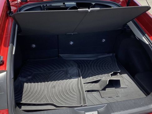 Certified 2026 Toyota Prius XLE FWD image 19