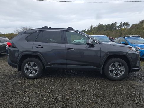 Used 2024 Toyota RAV4 XLE image 4