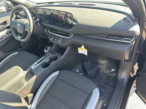 New 2025 Buick Envista Preferred image 25