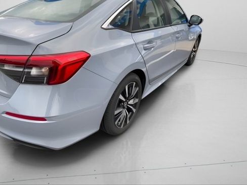 Used 2024 Honda Civic EX image 11