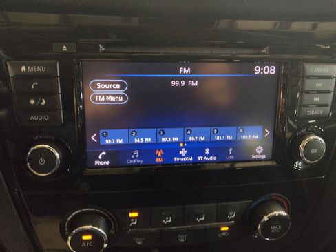 Used 2020 Nissan Rogue Sport S image 25