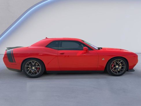 Used 2016 Dodge Challenger R/T Scat Pack RWD image 32