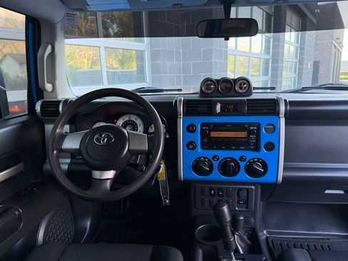 Used 2008 Toyota FJ Cruiser 4WD image 33