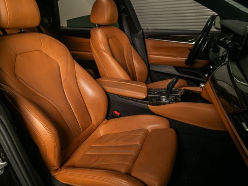 Used 2019 BMW 640i Gran Turismo xDrive w/ Luxury Package image 21