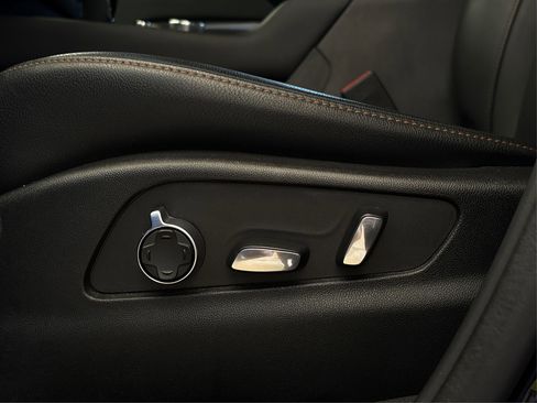 Certified 2023 Cadillac XT4 Sport FWD image 31
