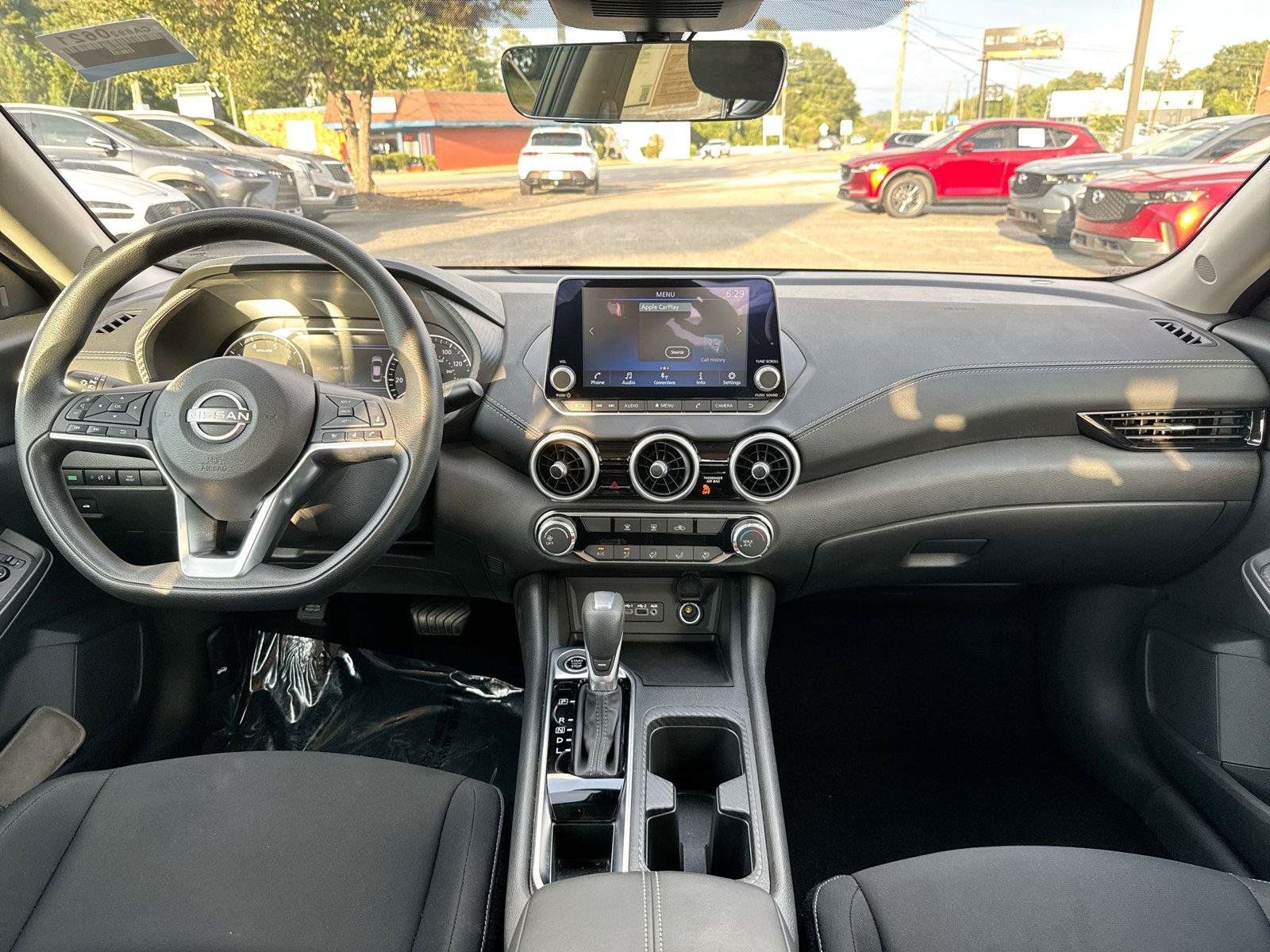 Used 2025 Nissan Sentra SV w/ Lighting Package FWD image 2