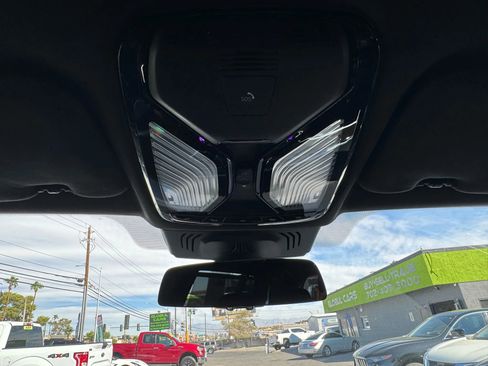 Used 2019 BMW X7 xDrive50i w/ M Sport Package image 44