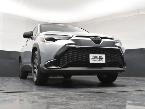 Used 2024 Toyota Corolla Cross AWD Hybrid image 19