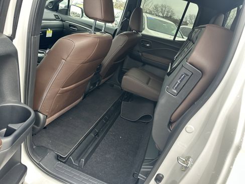 Certified 2025 Honda Ridgeline RTL image 20