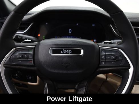 Used 2023 Jeep Grand Cherokee L Limited AWD/4WD image 14