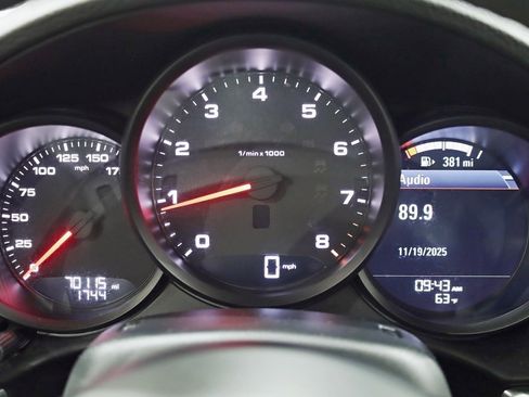 Used 2017 Porsche 718 Cayman image 15