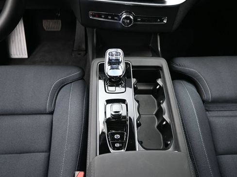 Used 2026 Volvo XC90 T8 Ultra AWD/4WD image 17