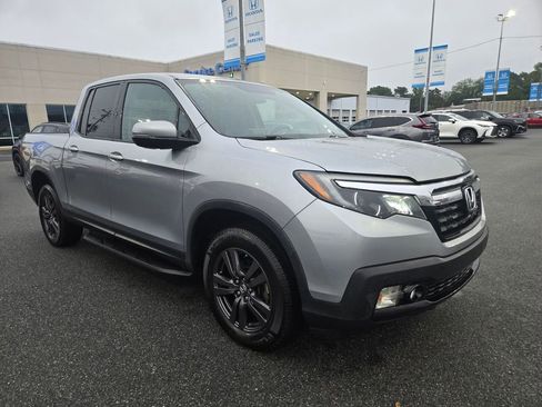 Used 2019 Honda Ridgeline Sport image 3