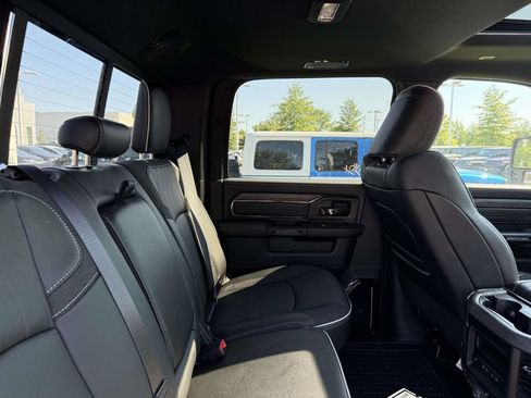 New 2026 RAM 2500 Limited AWD/4WD image 15