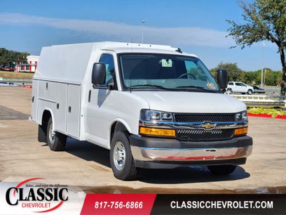New 2025 Chevrolet Express 3500 w/ Power Convenience Package