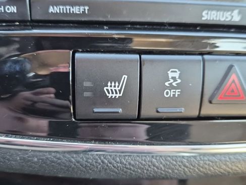 Used 2013 Chrysler 200 Touring w/ Cold Weather Group image 8