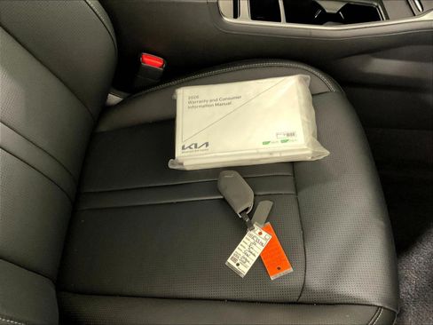 Certified 2026 Kia Sorento EX w/ EX Premium Package FWD image 36