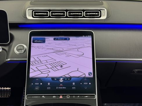 Used 2022 Mercedes-Benz S 500 4MATIC w/ AMG Line Package image 28