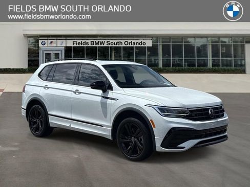 Used 2023 Volkswagen Tiguan SE R-Line FWD image 1