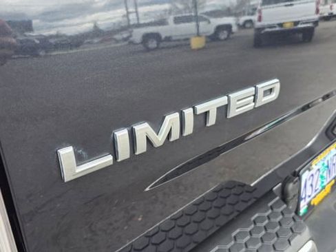 Used 2015 RAM 1500 Limited image 7