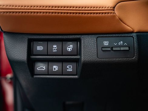 Used 2020 Toyota Avalon Limited w/ Advanced Safety Package FWD image 42