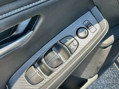 Used 2025 Nissan Sentra SV FWD image 23