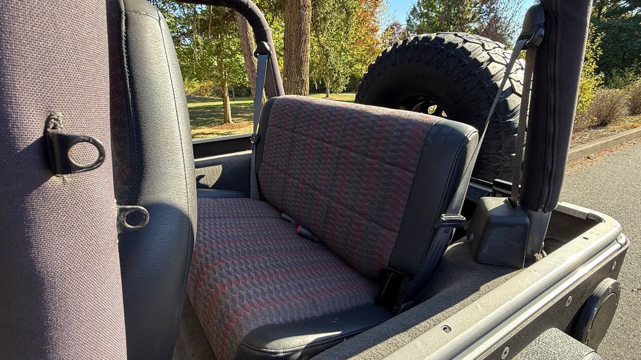 Used 2000 Jeep Wrangler Sport AWD/4WD image 32